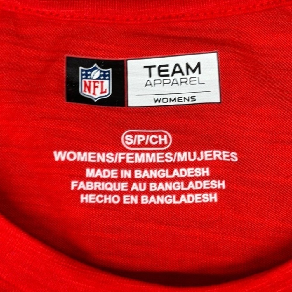 NFL Team Apparel Kansas City Chiefs T-Shirt Women Small Red Graphic Knit NWT - Picture 3 of 8